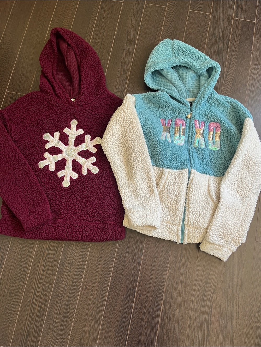 Bundle of 2 girls hoodie